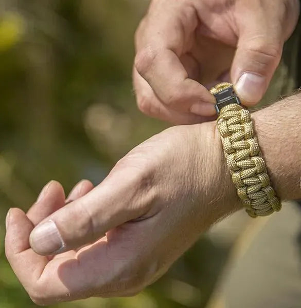 Overlevelsesarmbånd - Paracord - Game-On.no